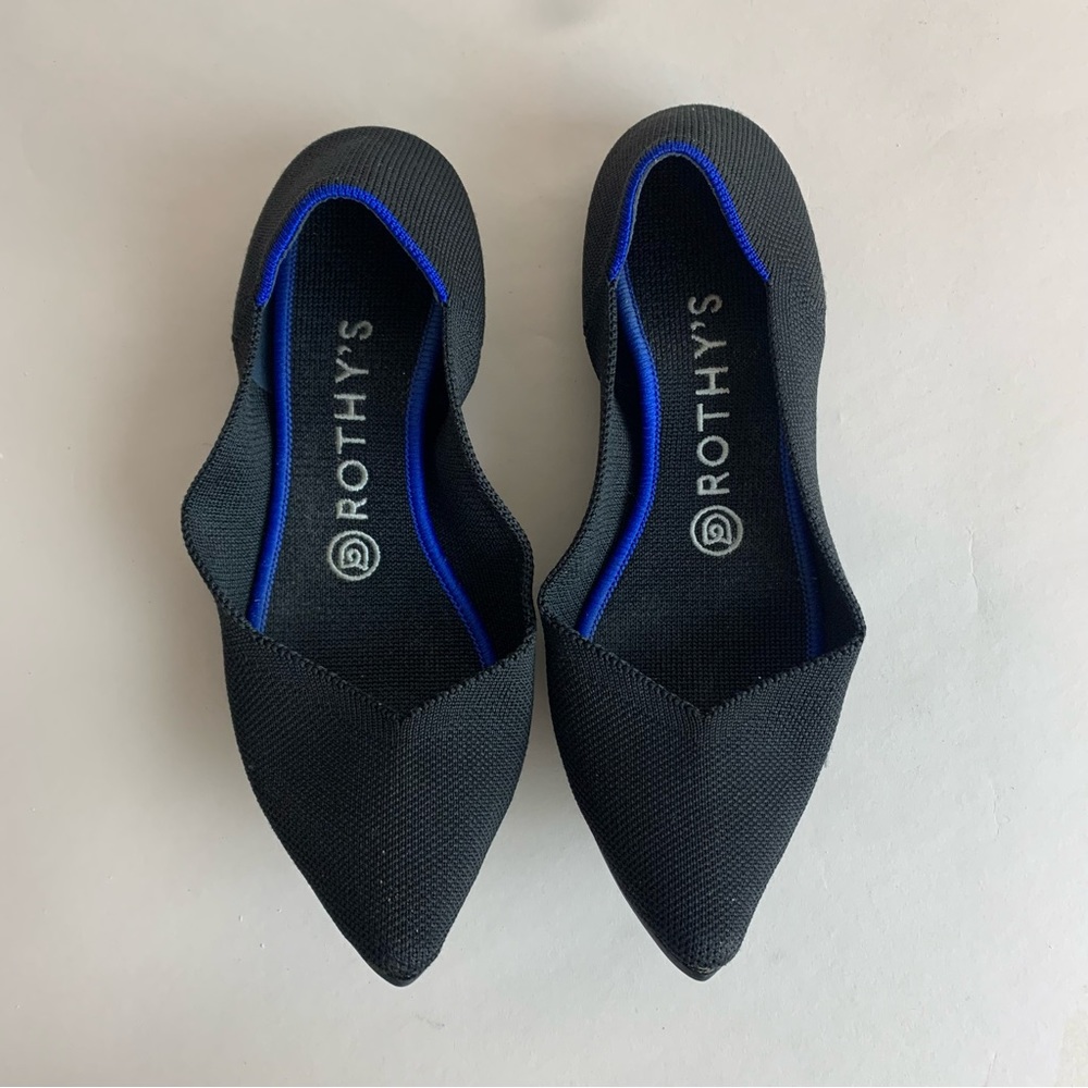 Black Pointed Toe Rothy’s size 7.5